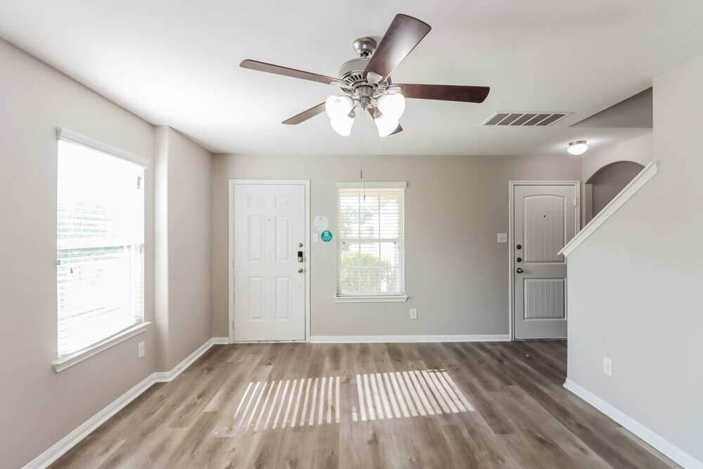 Building Photo - 3102 Same Way