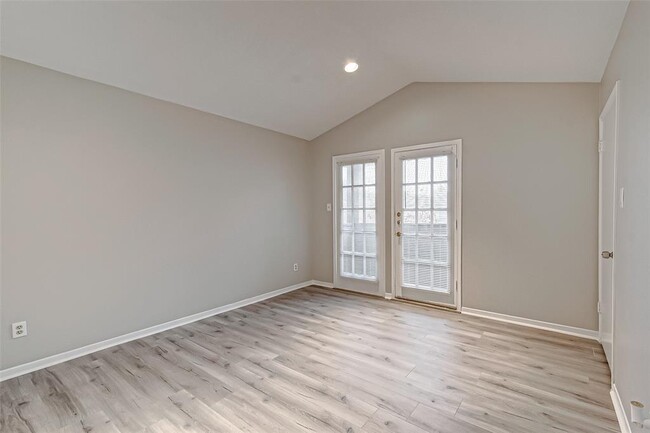 Building Photo - 11503 Meadow Ln