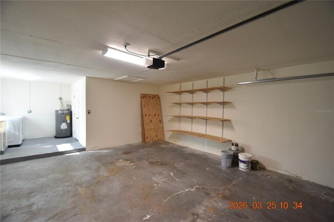 Building Photo - 2600 60th Ave S