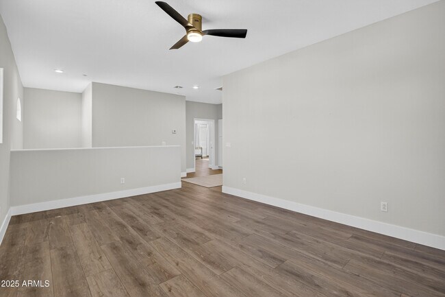 Building Photo - 10587 E Sheena Dr