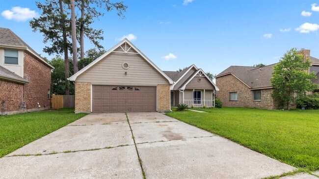Building Photo - 22503 Holly Branch Dr