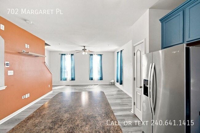 Building Photo - 702 Margaret Pl
