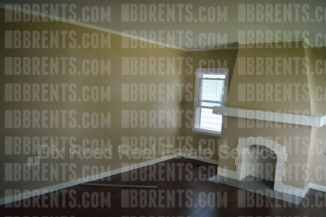 Building Photo - 4045 Old Riverside Dr