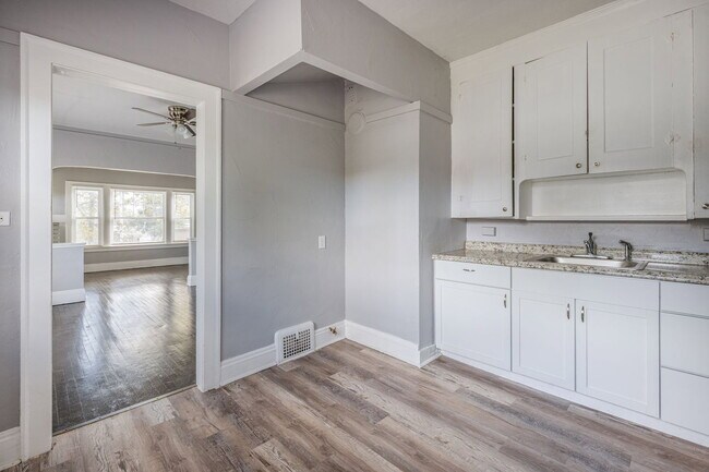 Building Photo - 438 E 152nd St