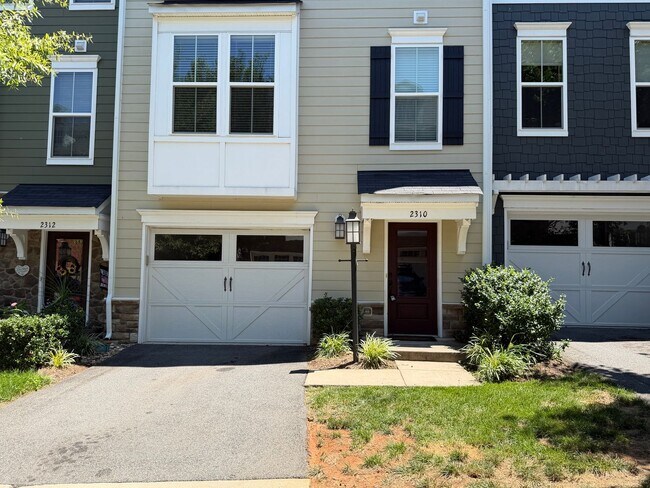 Building Photo - 2310 Avinity Ct