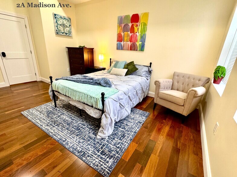 Building Photo - 1906 Madison Ave