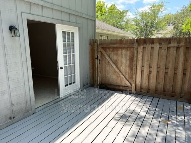 Building Photo - 4603 Lighthouse Cir