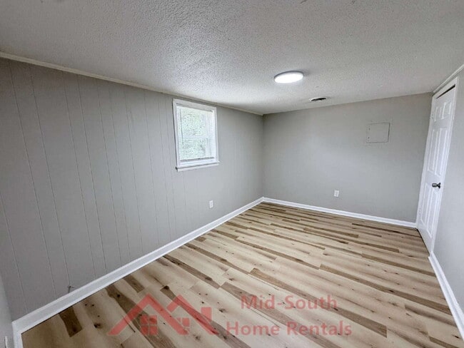 Building Photo - 200 N Tipton St