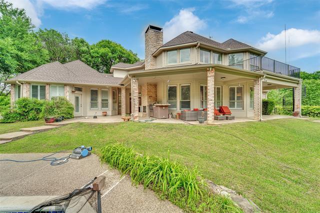 Building Photo - 2202 Southern Oaks Dr