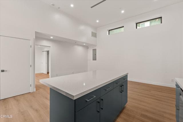 Building Photo - 2209 Cazador Dr
