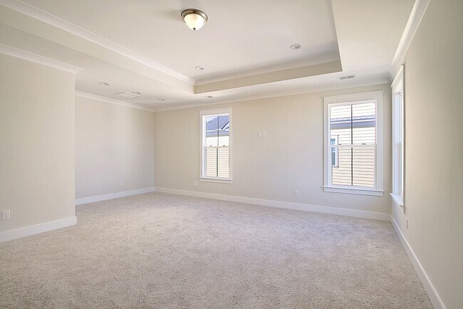 Building Photo - Lakeside Living in the Heart of Carnes Cro...