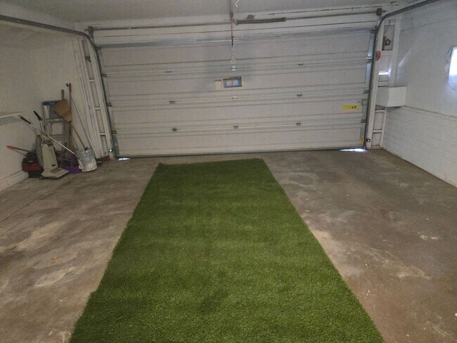 Building Photo - Cozy 3 bed, 2 bath home in Phoenix, No HOA!