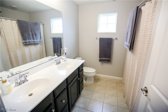 Building Photo - 9387 Nash Ln