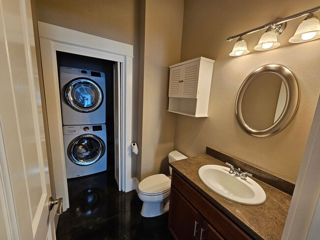 Building Photo - 10203 White Birch Ln