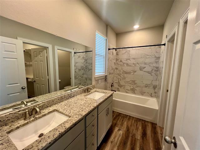 Building Photo - 2305 Bourland St