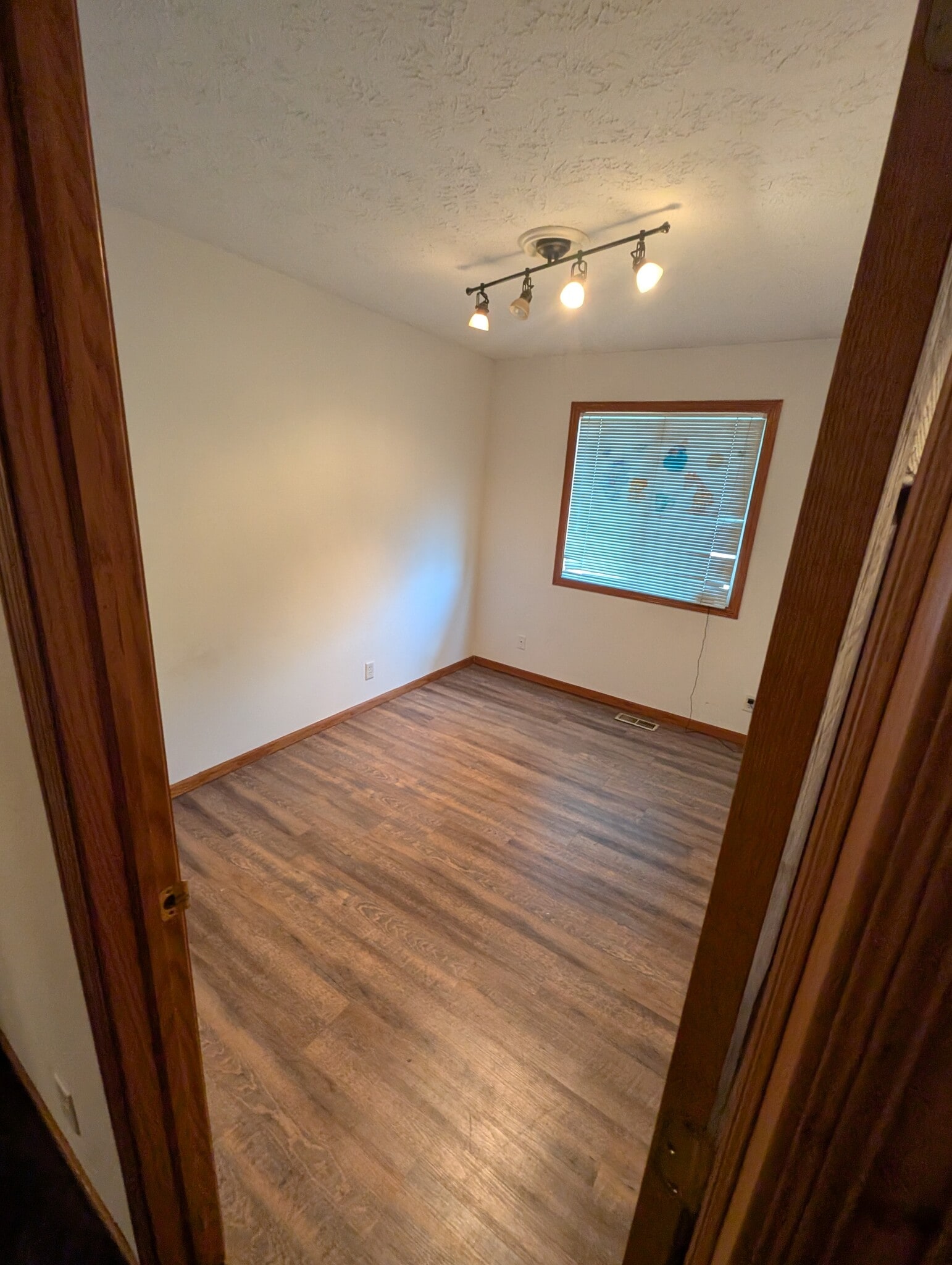 Building Photo - 2130 N 189th St