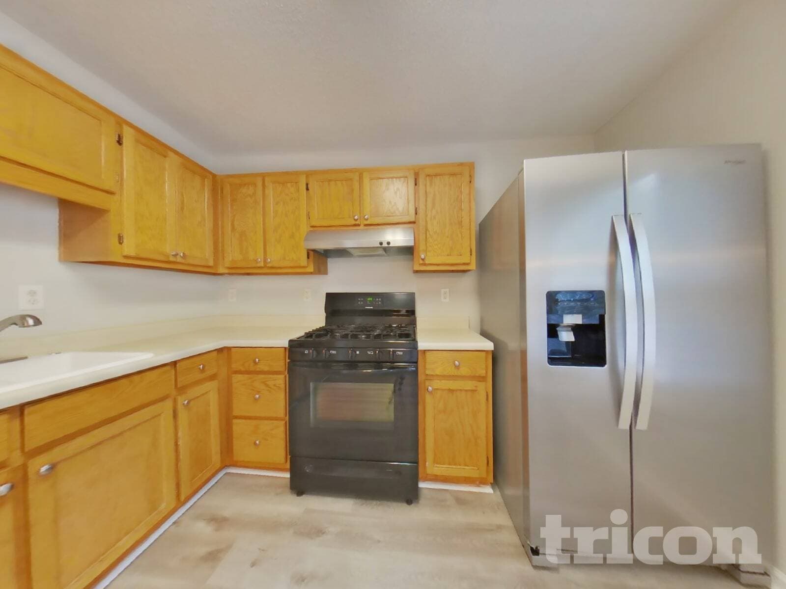 Building Photo - 228 S Red Oak Way