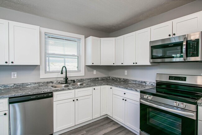 Building Photo - 1205 Morning Star Ln