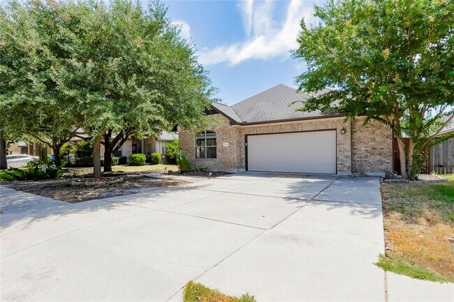 Building Photo - 19421 Brent Knoll Dr