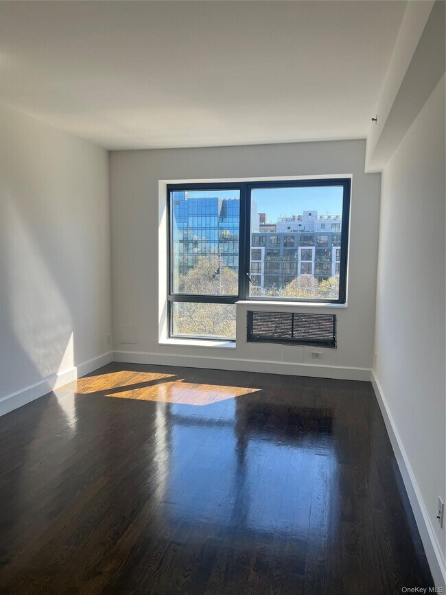 Building Photo - 11-25-25 45th Ave