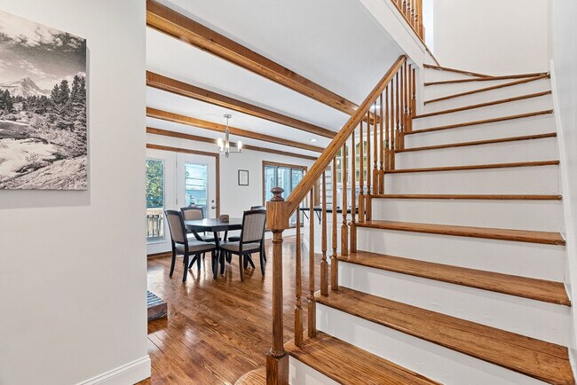 Building Photo - 5382 Kings Park Dr