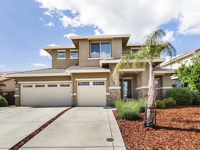 Building Photo - 3652 Edington Dr