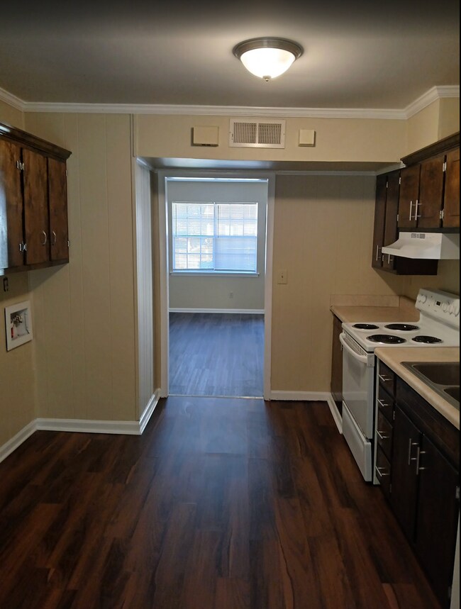 Building Photo - MOVE IN READY! NOW AVAILABLE!!! $0 SECURIT...