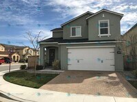 Building Photo - Gorgeous Two Story 3 Bedroom 2.5 Bathroom ...