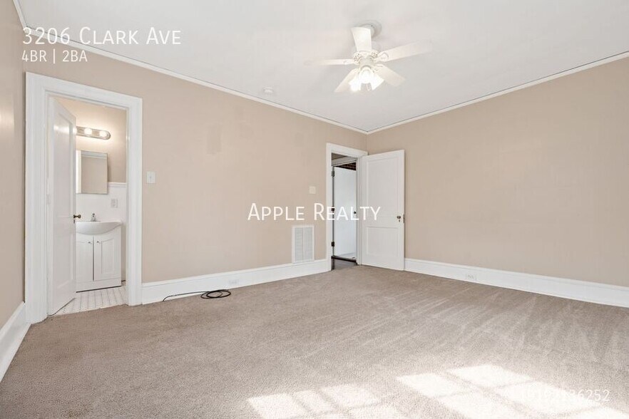 Building Photo - 3206 Clark Ave