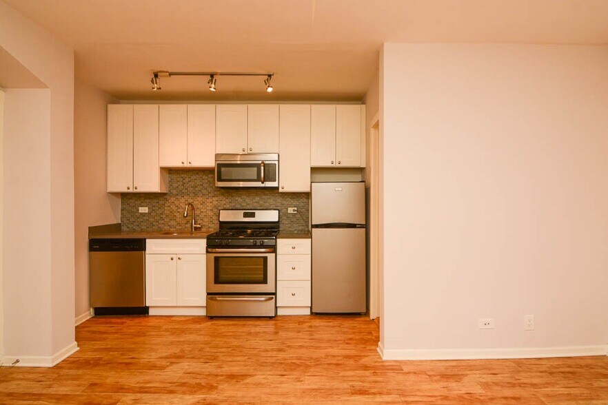 Building Photo - 2839 W Palmer St