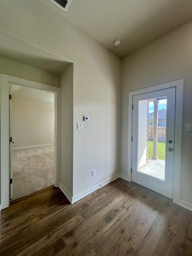 Building Photo - 14438 Inspiration Pt