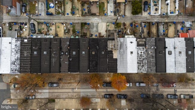 Building Photo - 328 S Macon St.