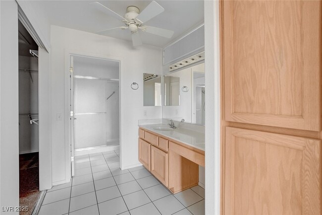 Building Photo - 10928 Button Willow Dr