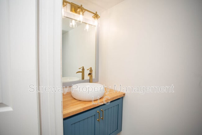 Building Photo - 3 Majestic Way