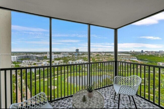 Building Photo - 20301 W Country Club Dr