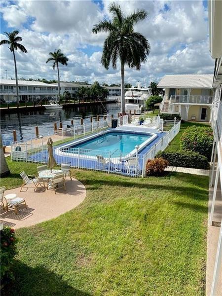 Building Photo - 2840 NE 33rd Ct