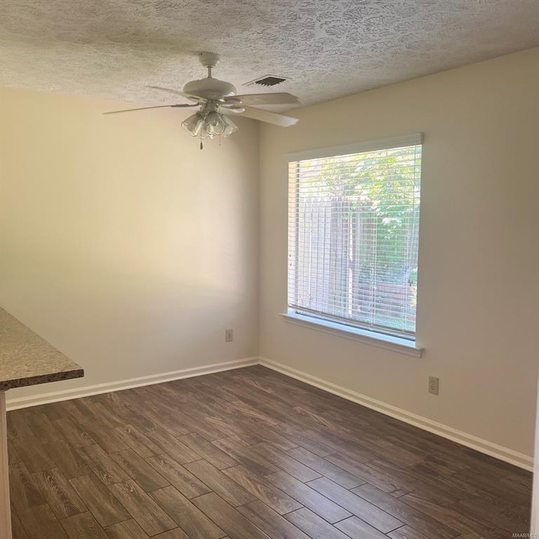 Building Photo - 5416 Handel Dr