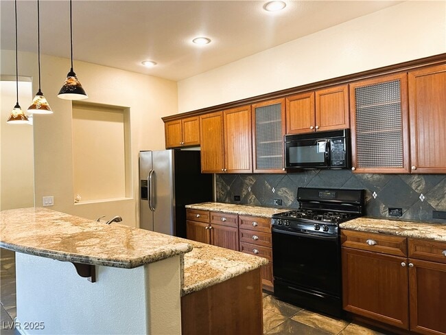 Building Photo - 33 Gladewater Dr