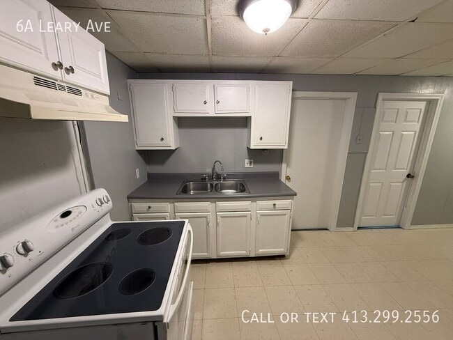 Building Photo - 6a Leary Ave