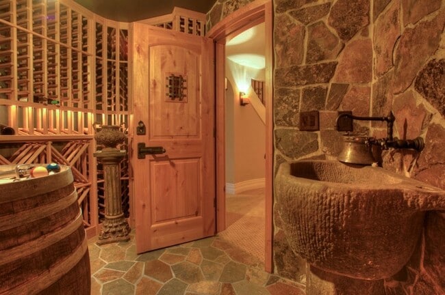 Building Photo - Waterfront Comfort with Timeless Style ava...