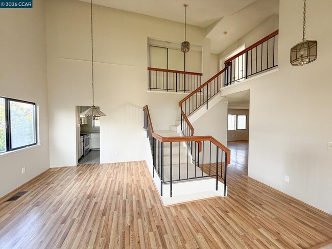 Building Photo - 118 Meadowlark Way