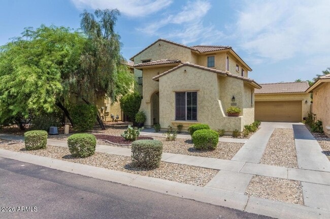 Building Photo - 7117 N 73rd Dr