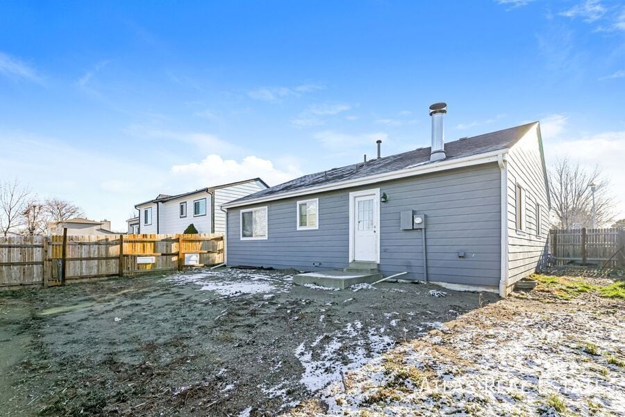 Building Photo - 1679 Ensenada Way