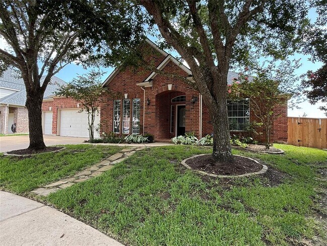 Building Photo - 7706 Bayou Green Ln