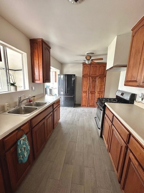 Kitchen - 162 E Paisley St