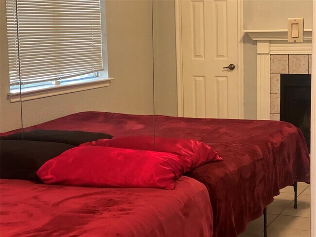 Building Photo - 1411 Sterling Green Ct