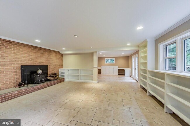 Building Photo - 14904 Claude Ln