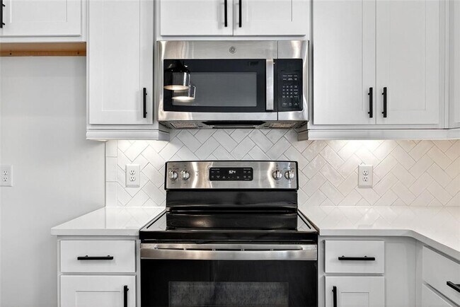 Building Photo - 114 Auburn Valley Wy