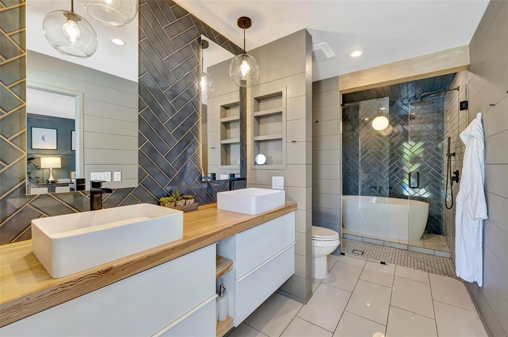 Building Photo - 7850 NW 53rd Ct