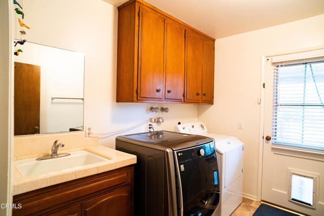 Building Photo - 10872 Kings Rd